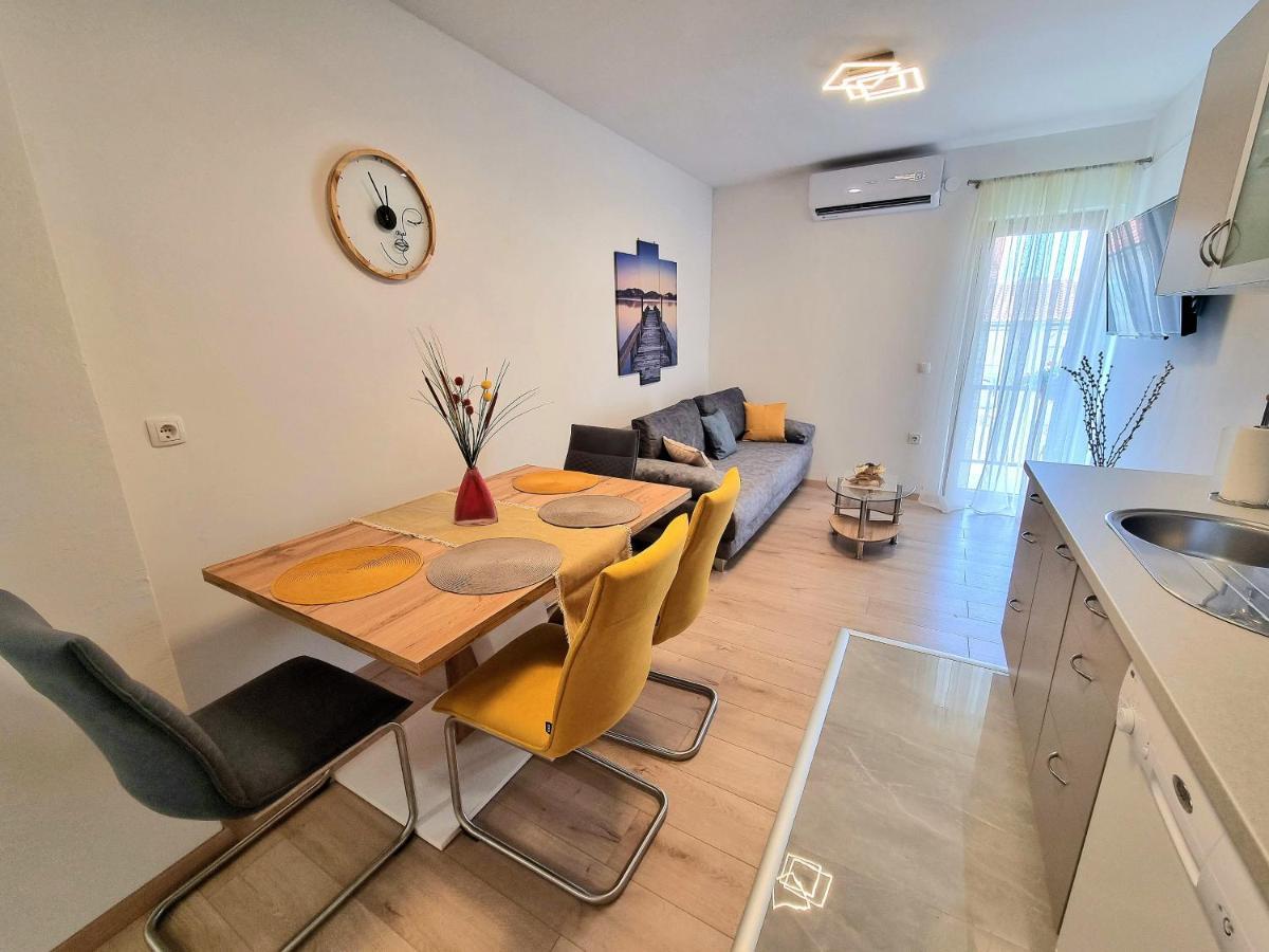 Julia Apartment Biograd Na Moru Exterior photo