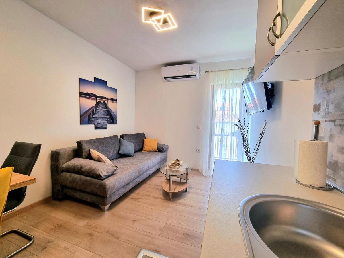 Julia Apartment Biograd Na Moru Exterior photo